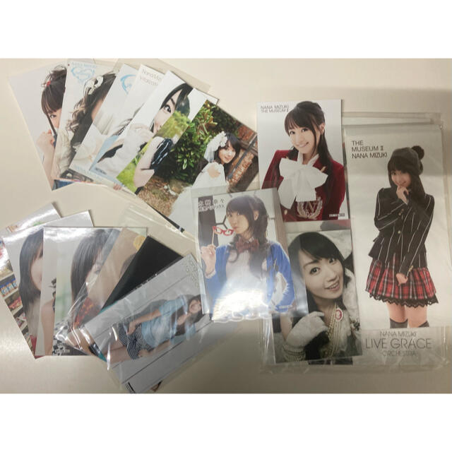 水樹奈々ブロマイド 17枚セット エンタメ/ホビーのタレントグッズ(アイドルグッズ)の商品写真