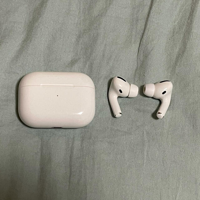 正規品 AirPods Pro(エアポッド)(applecare+付き) 正規品 AirPods Pro(エアポッド)(applecare+付き)