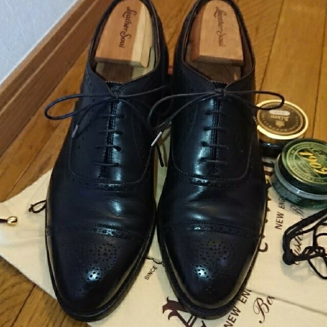 Alden(オールデン)の【美品】 オールデン 909 Medallion Tip Bal Oxford メンズの靴/シューズ(ドレス/ビジネス)の商品写真