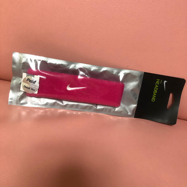 NIKE(ナイキ)のNIKE♡ヘアバンド♡ピンク♡バンダナ♡アクセサリー♡スポーツ用品♡NIKE♡ メンズのファッション小物(バンダナ/スカーフ)の商品写真