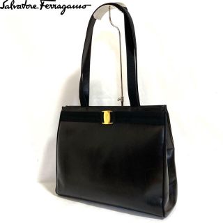 フェラガモ(Ferragamo)の【正規品】フェラガモ✨ヴァラ　トートバッグ(トートバッグ)