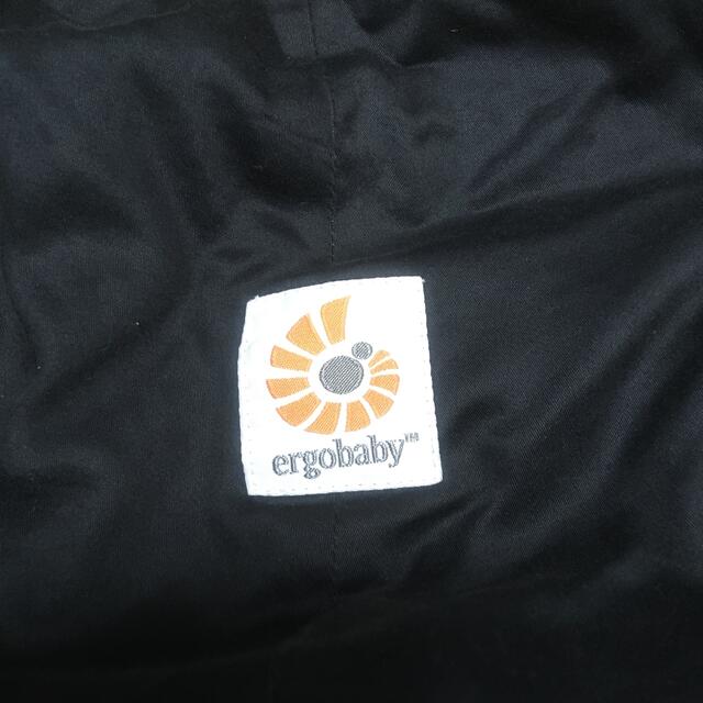 Ergobaby(エルゴベビー)のエルゴErgo ベビーキャリア　抱っこ紐 キッズ/ベビー/マタニティの外出/移動用品(抱っこひも/おんぶひも)の商品写真