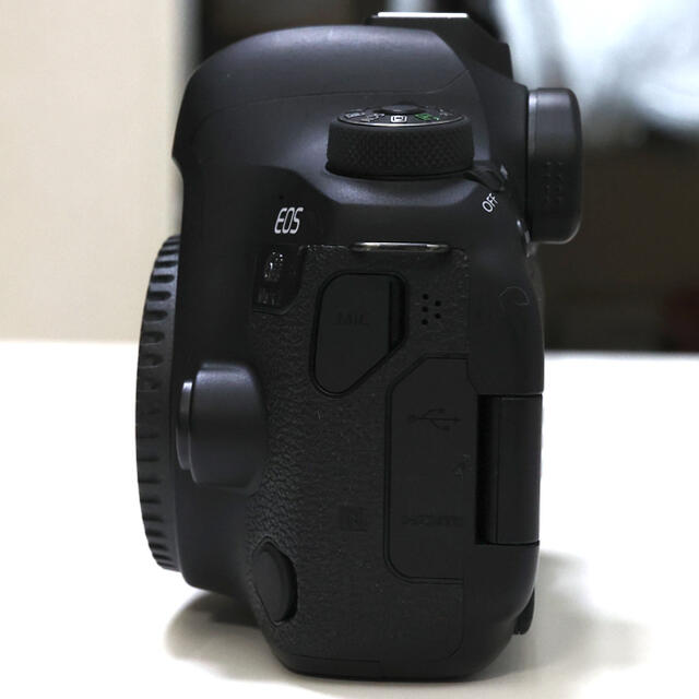 Canon(キヤノン)のCanon EOS 6D markⅡ ボディ スマホ/家電/カメラのカメラ(デジタル一眼)の商品写真