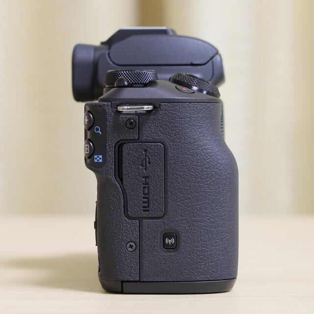 Canon EOS Kiss M ダブルレンズキット 中古 ミラーレス一眼 Canon EOS Kiss M ダブルレンズキット 中古 ミラーレス一眼