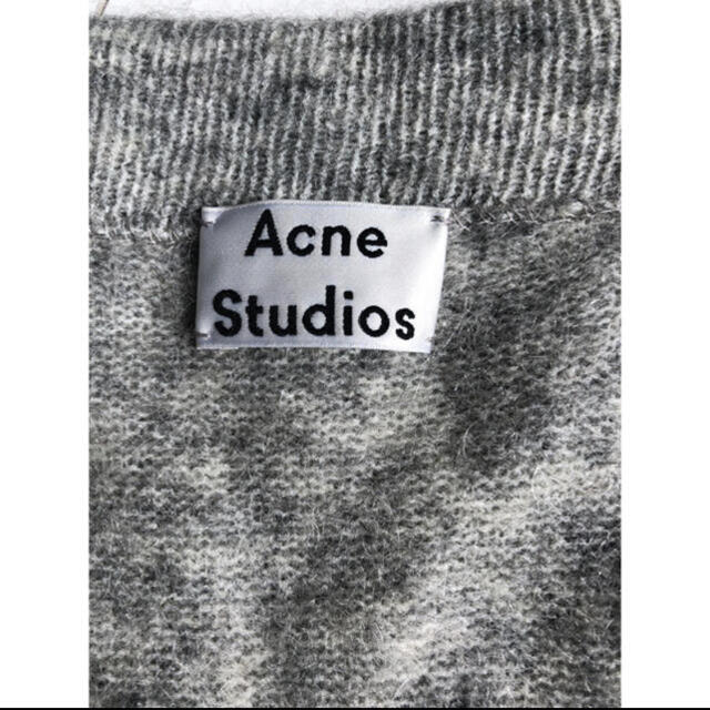 ACNE(アクネ)のAcne Studious アクネステュディオス　モヘアカーディガン　グレーXS レディースのトップス(カーディガン)の商品写真