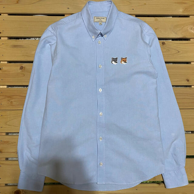 MAISON KITSUNE'(メゾンキツネ)のダブルフォックスヘッドパッチ　シャツ　MAISON KITSUNE メゾンキツネ メンズのトップス(シャツ)の商品写真