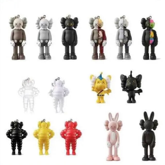 kaws tokyo first キーホルダー15種セット　パンフレット付き