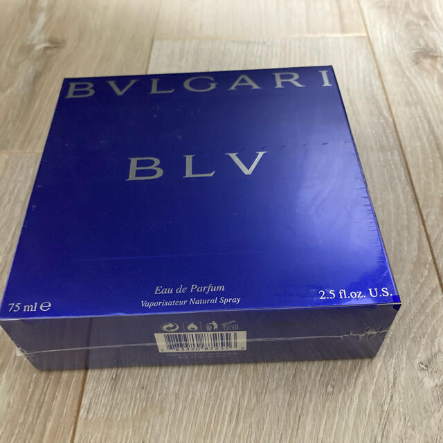 BVLGARI(ブルガリ)のきりん様専用　ブルガリ　ブルー　オードパルファム75ml コスメ/美容の香水(香水(女性用))の商品写真