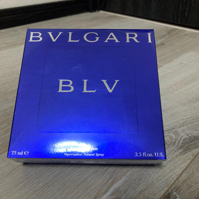 BVLGARI(ブルガリ)のきりん様専用　ブルガリ　ブルー　オードパルファム75ml コスメ/美容の香水(香水(女性用))の商品写真