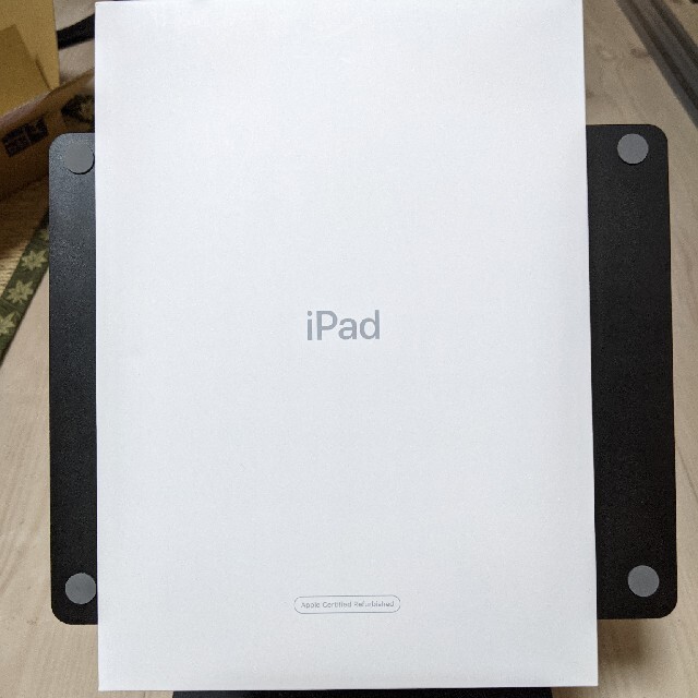 iPad Wi-Fi　第6世代　128GB 整備済製品のサムネイル