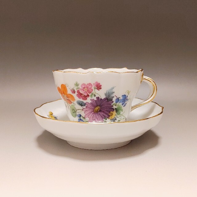 マイセン 1850-60年頃 マルコリーニの金彩花絵 カップ&ソーサー 2