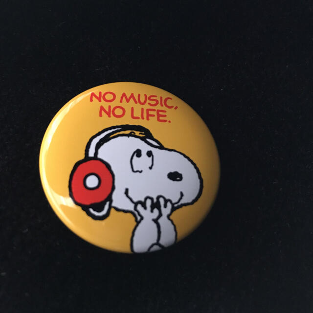 SNOOPY(スヌーピー)のタワレコ　スヌーピー　缶バッジ エンタメ/ホビーのアニメグッズ(バッジ/ピンバッジ)の商品写真