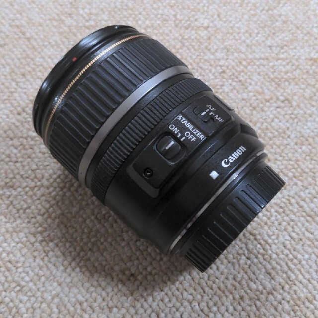 Canon(キヤノン)のCANON EF 17-85mm F4-5.6 IS USM 純正フード付属 スマホ/家電/カメラのカメラ(レンズ(ズーム))の商品写真