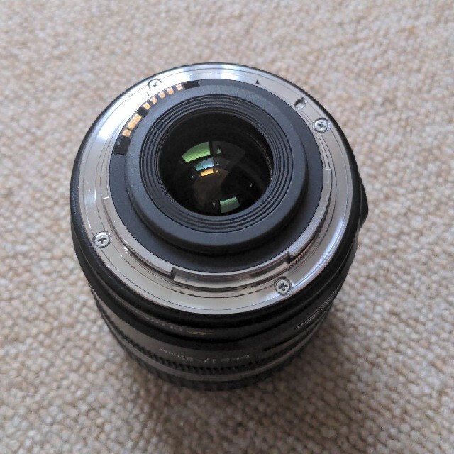 Canon(キヤノン)のCANON EF 17-85mm F4-5.6 IS USM 純正フード付属 スマホ/家電/カメラのカメラ(レンズ(ズーム))の商品写真
