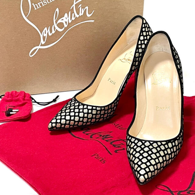 Christian Louboutin(クリスチャンルブタン)の【着用一回❗️】クリスチャンルブタン　グリッターパンプス　ゴールド　ベロア　黒 レディースの靴/シューズ(ハイヒール/パンプス)の商品写真