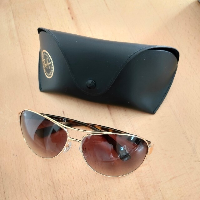 Ray-Ban(レイバン)のRay-Ban ORB3386ティアドロップサングラス メンズのファッション小物(サングラス/メガネ)の商品写真