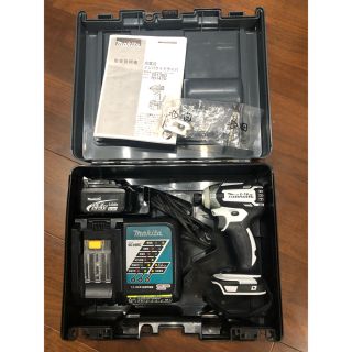 マキタ(Makita)のマキタインパクト　TD136D(白)(工具/メンテナンス)