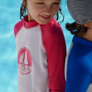 プチバトー(PETIT BATEAU)のused プチバトーロゴ入りラッシュガード8ans/128㎝ピンク×ホワイト(その他)