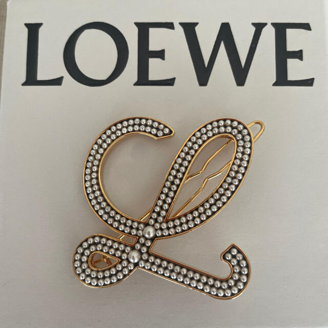 LOEWE(ロエベ)のロエベ   ヘアピン　（ブローチ　ネックレス） レディースのアクセサリー(ブローチ/コサージュ)の商品写真