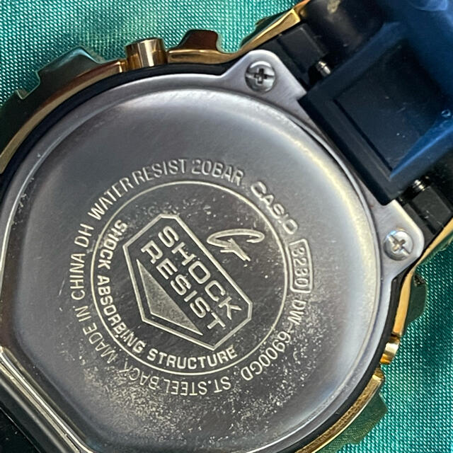 G-SHOCK(ジーショック)のG-SHOCK ジーショック　カスタム　美品　ゴールド　 メンズの時計(腕時計(デジタル))の商品写真