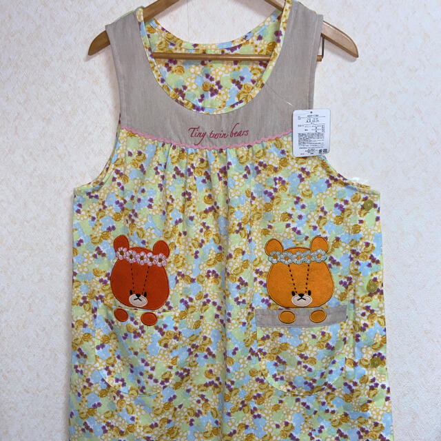 くまのがっこう(クマノガッコウ)の【送料込】💛ルルロロ くまのがっこう エプロン M〜L 保育園 保育士⭐️ インテリア/住まい/日用品のインテリア/住まい/日用品 その他(その他)の商品写真