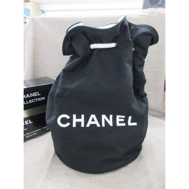 CHANEL - シャネル　CHANEL　布製　巾着バッグ　　箱付（箱はダメージあり）＃75