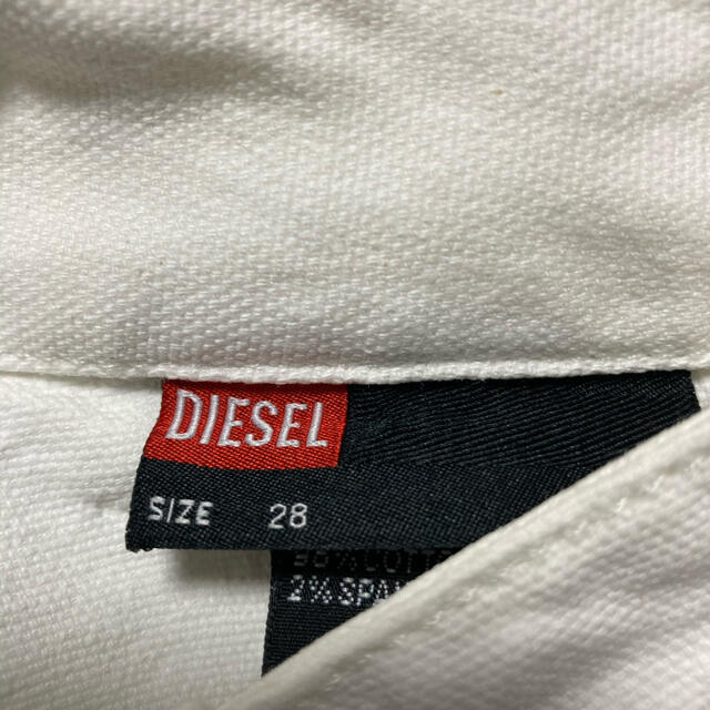 DIESEL(ディーゼル)のディーゼル メンズのパンツ(ショートパンツ)の商品写真