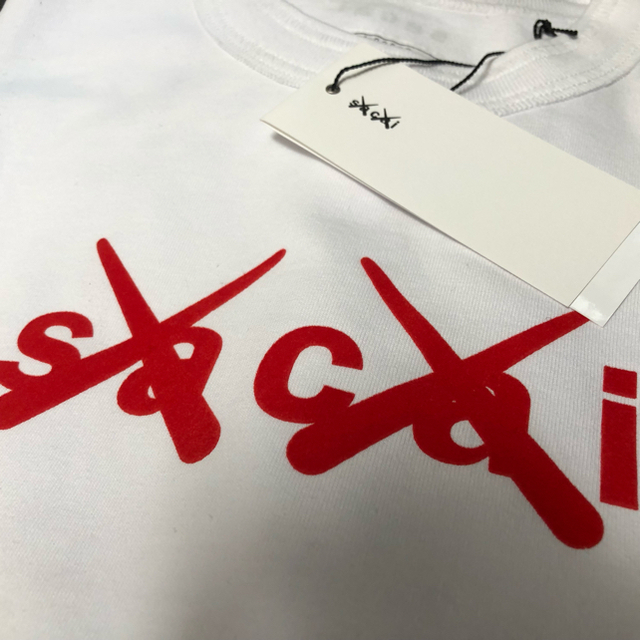 sacai - sacai x KAWS / Flock Print T-Shirt サカイ の通販 by UC2020 ...