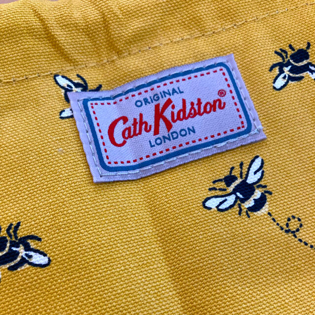 Cath Kidston(キャスキッドソン)のキャスキッドソン　ポーチ　 レディースのファッション小物(ポーチ)の商品写真