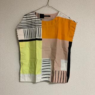 マリメッコ(marimekko)の《お値下げ》marimekko トップス(シャツ/ブラウス(半袖/袖なし))