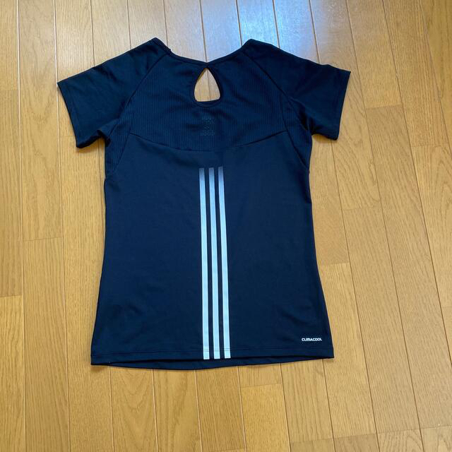 adidas(アディダス)のテニスウェア　Tシャツ　美品 スポーツ/アウトドアのテニス(ウェア)の商品写真