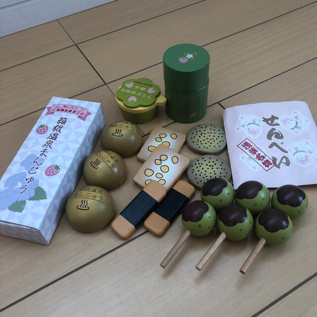 マザーガーデン　おままごと　和菓子　お茶　おせんべい　うさもも　お茶会 キッズ/ベビー/マタニティのおもちゃ(知育玩具)の商品写真