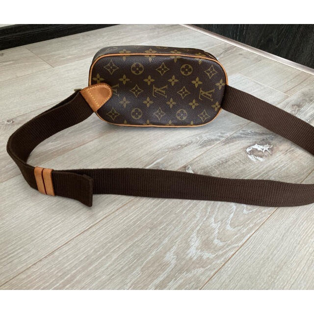 LOUIS VUITTON(ルイヴィトン)のルイヴィトン　ポシェット ガンジュ メンズのバッグ(ボディーバッグ)の商品写真