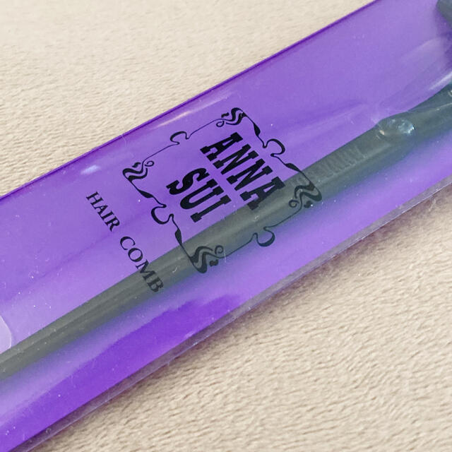 ANNA SUI(アナスイ)の【新品未開封】アナスイ  ヘアコーム コスメ/美容のヘアケア/スタイリング(ヘアブラシ/クシ)の商品写真