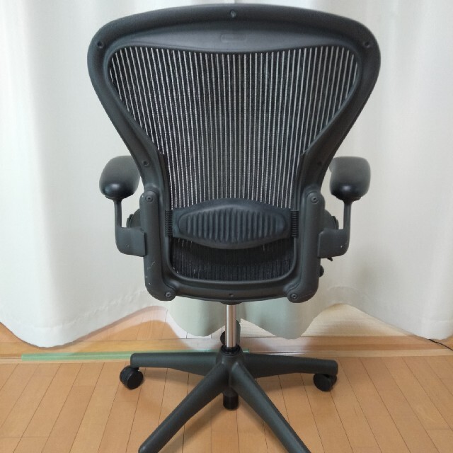 Herman Miller(ハーマンミラー)のsharo81様専用　ハーマンミラー　アーロンチェア インテリア/住まい/日用品の椅子/チェア(デスクチェア)の商品写真