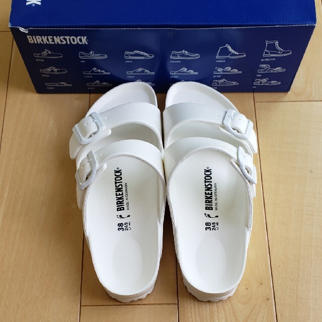 BIRKENSTOCK(ビルケンシュトック)の*ねんねんさま専用* ビルケンシュトック　アリゾナ24.5cm レディースの靴/シューズ(サンダル)の商品写真