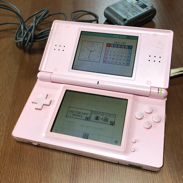 ニンテンドーDS(ニンテンドーDS)のNintendo DS ニンテンド-DS LITE ノーブルピンク エンタメ/ホビーのゲームソフト/ゲーム機本体(携帯用ゲーム機本体)の商品写真