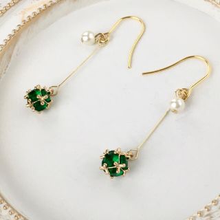 No.153 繊細グリーンピアス／イヤリング(ピアス)