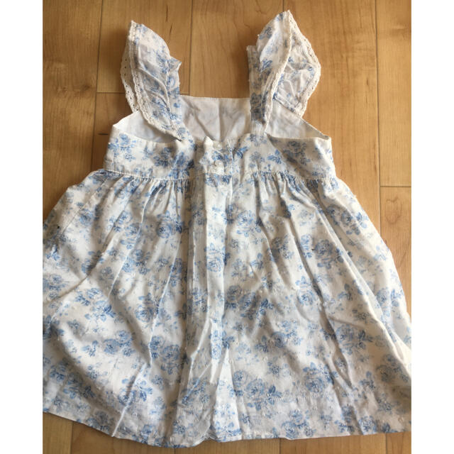 babyGAP(ベビーギャップ)の更に値下げ ベビーギャップ GAP ワンピース 白 花柄 女の子 12-18ヶ月 キッズ/ベビー/マタニティのベビー服(~85cm)(ワンピース)の商品写真