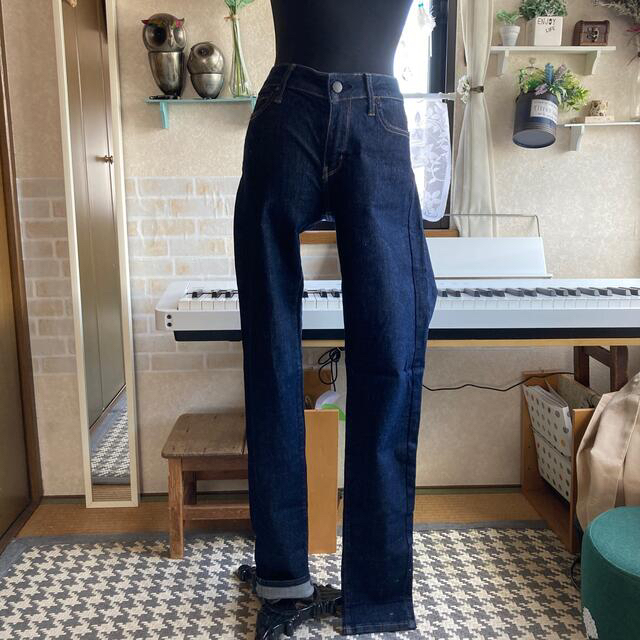 GU(ジーユー)のジーパン レディースのパンツ(デニム/ジーンズ)の商品写真