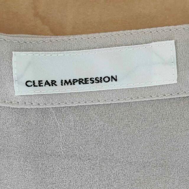 CLEAR IMPRESSION(クリアインプレッション)の半袖ブラウスシャツ clearimpression 美品 レディースのトップス(シャツ/ブラウス(半袖/袖なし))の商品写真