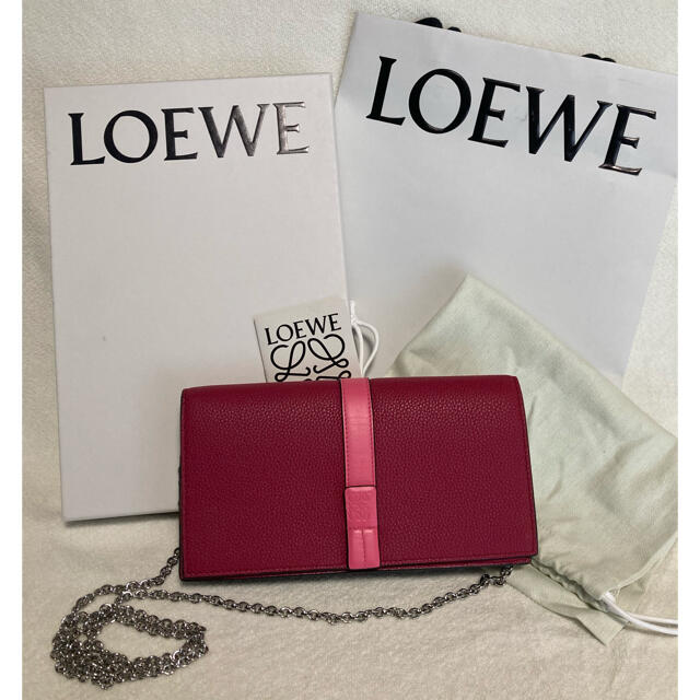 お値下げしました❗️【新品未使用】LOEWE  財布　ロエベ チェーンウォレット