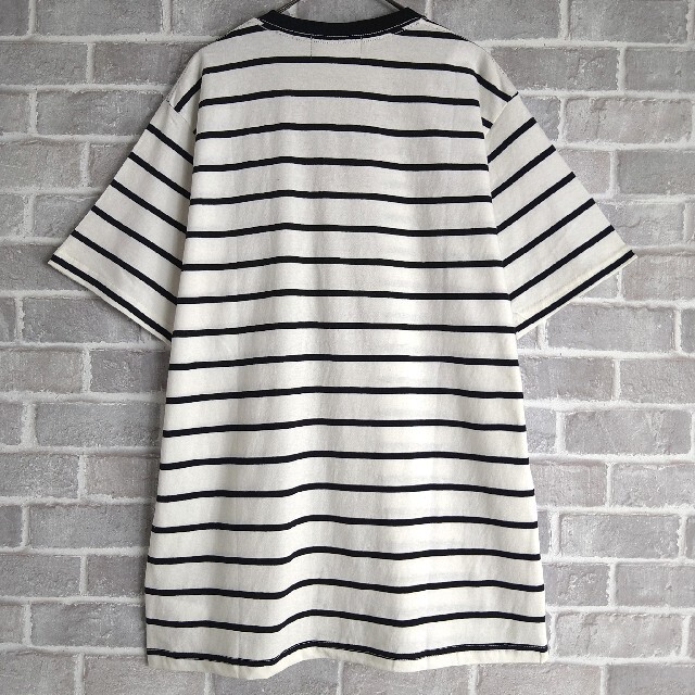 AZUL by moussy(アズールバイマウジー)の【新品】AZUL BY MOUSSY 天竺ボーダーVネック半袖T メンズのトップス(Tシャツ/カットソー(半袖/袖なし))の商品写真