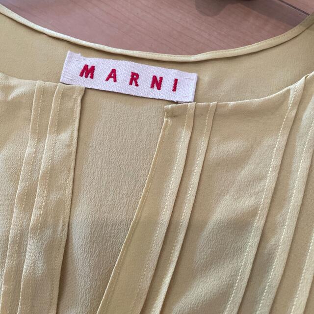 Marni(マルニ)のお値下げ致しました、マルニ、黄色シルクワンピース レディースのワンピース(ひざ丈ワンピース)の商品写真