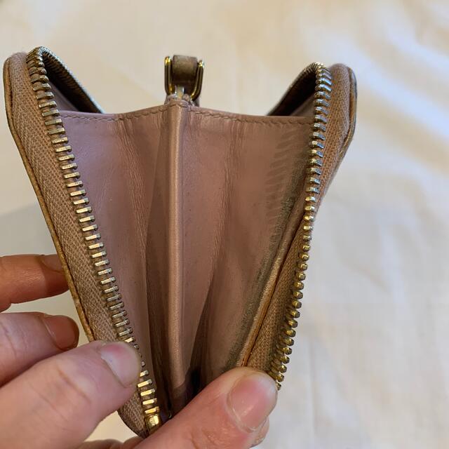 miumiu(ミュウミュウ)のmiumiu マトラッセ長財布 レディースのファッション小物(財布)の商品写真