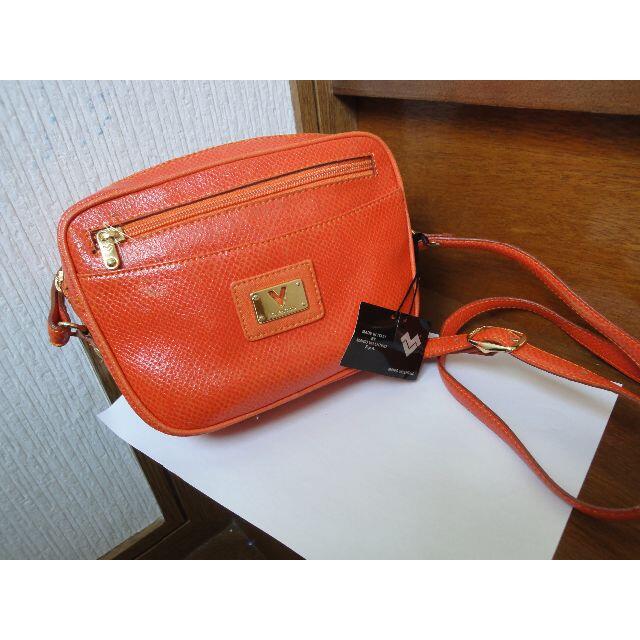 MARIO VALENTINO(マリオバレンチノ)のマリオバレンチノ　オレンジショルダーバッグ レディースのバッグ(ショルダーバッグ)の商品写真