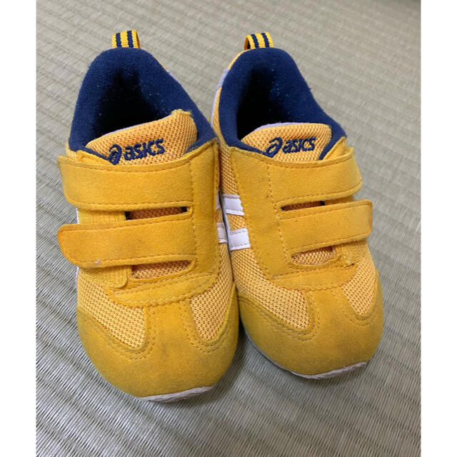 asics(アシックス)のアシックス　15.5センチ キッズ/ベビー/マタニティのキッズ靴/シューズ(15cm~)(スニーカー)の商品写真