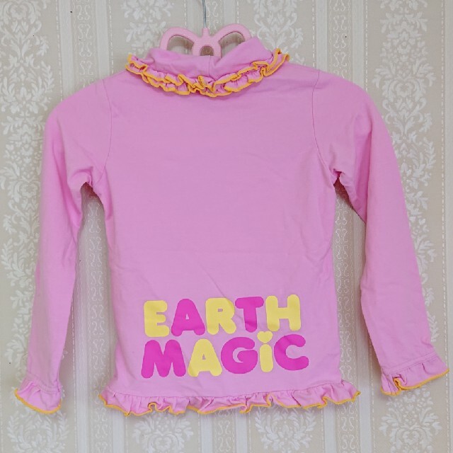 EARTHMAGIC(アースマジック)のアースマジック♥ハイネックリボン♥カットソー♥120cm キッズ/ベビー/マタニティのキッズ服女の子用(90cm~)(Tシャツ/カットソー)の商品写真