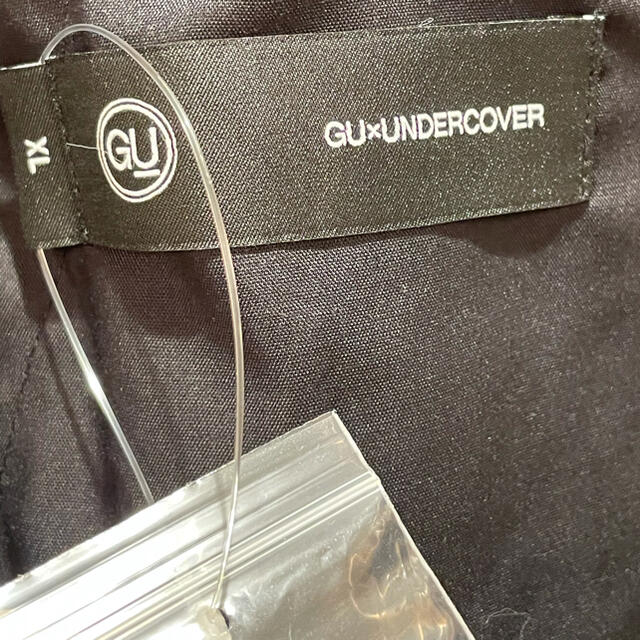 GU(ジーユー)のGU×UNDERCOVERコラボ ワイドテーパードカーゴパンツ(カモフラージュ) メンズのパンツ(ワークパンツ/カーゴパンツ)の商品写真