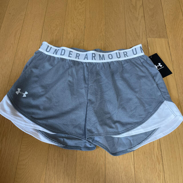 UNDER ARMOUR(アンダーアーマー)の新品　アンダーアーマー  ショートパンツ　ランニング　ショーツ レディースのパンツ(ショートパンツ)の商品写真